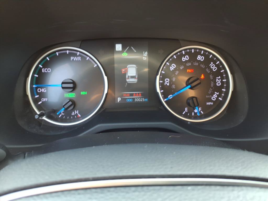 Used 2022 Toyota RAV4 XLE Premium AWD/4WD image 28