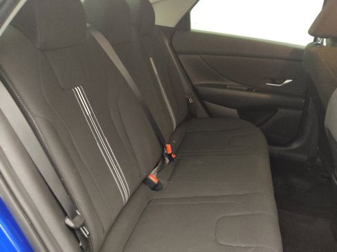 Used 2023 Hyundai Elantra SEL w/ Convenience Package FWD image 19
