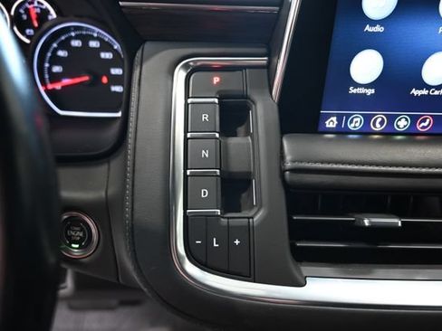 Used 2021 Chevrolet Suburban LT w/ Luxury Package AWD/4WD image 20