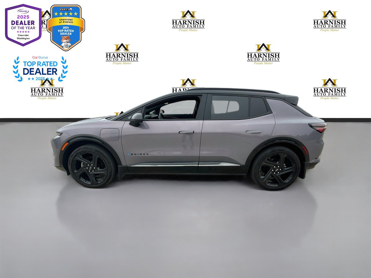 Used 2024 Chevrolet Equinox EV RS w/ LPO, Active Package FWD image 2