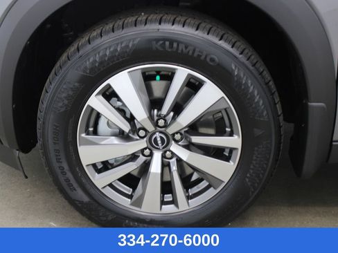 New 2026 Nissan Pathfinder SL image 25