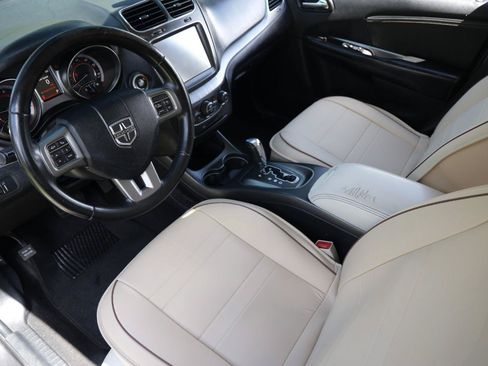 Used 2018 Dodge Journey Crossroad AWD/4WD image 4