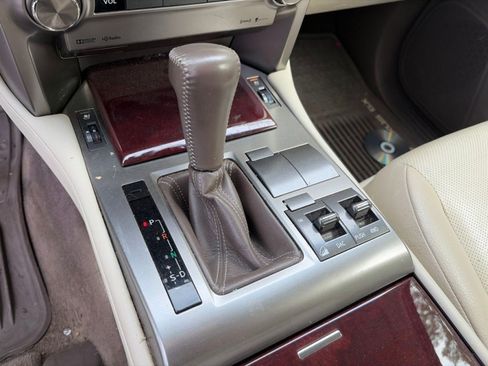 Used 2015 Lexus GX 460 w/ Premium Package AWD/4WD image 16