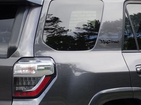 Used 2016 Toyota 4Runner TRD Pro AWD/4WD image 10
