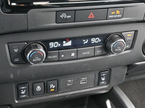 Used 2024 Nissan Frontier SV w/ Hardbody Edition image 20