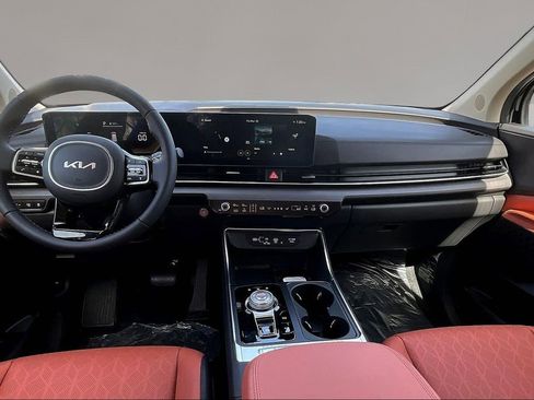 New 2026 Kia Carnival EX image 5