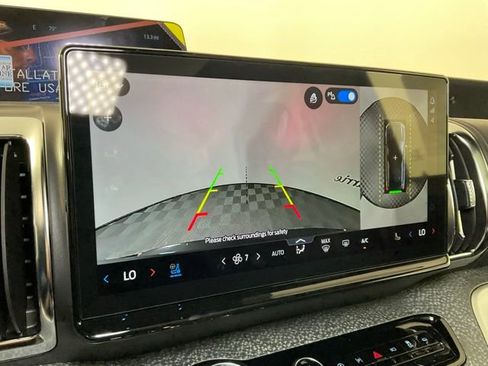 New 2025 Ford Expedition Tremor image 25