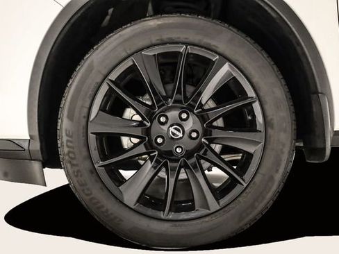 Used 2024 Nissan Murano SV w/ SV Midnight Edition Package image 9