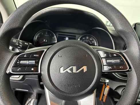 Used 2024 Kia Forte LXS FWD image 12