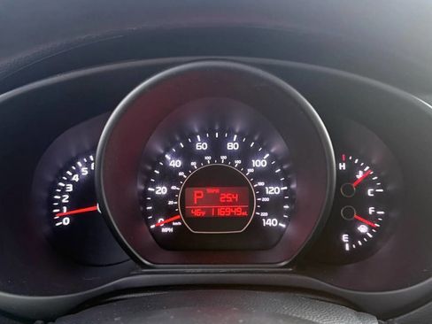 Used 2018 Kia Soul + image 7