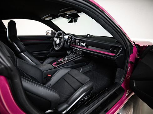 Certified 2023 Porsche 911 Carrera T RWD image 27
