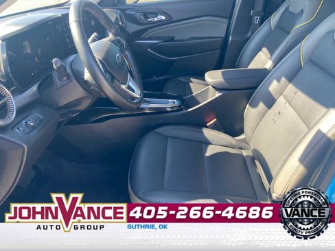 Used 2025 Chevrolet Trax ACTIV w/ Driver Confidence Package FWD image 3