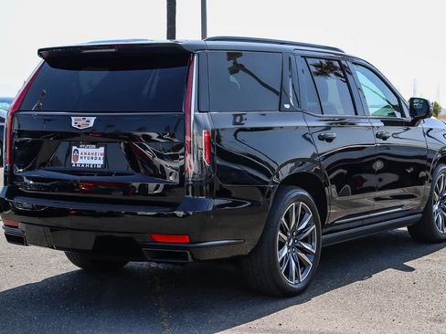 Used 2022 Cadillac Escalade Sport w/ Touring Package AWD/4WD image 7