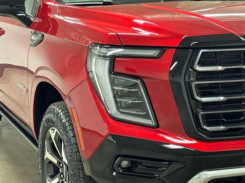 New 2026 GMC Yukon XL AT4 Ultimate w/ LPO, Floor Liner Package AWD/4WD image 4