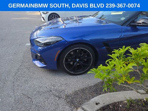 Certified 2024 BMW Z4 sDrive30i w/ Premium Package RWD image 3