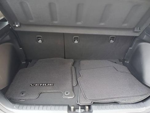 Used 2023 Hyundai Venue Limited image 26