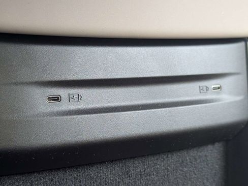 New 2026 Volvo EX90 Plus RWD image 23