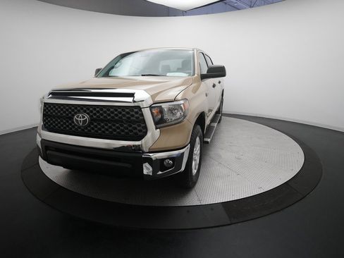 Used 2020 Toyota Tundra SR5 image 32