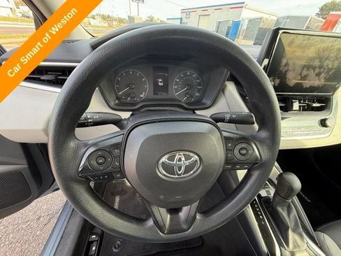 Used 2023 Toyota Corolla LE FWD image 13