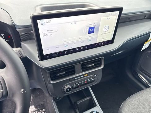 New 2025 Ford Maverick XLT w/ XLT Luxury Package image 18