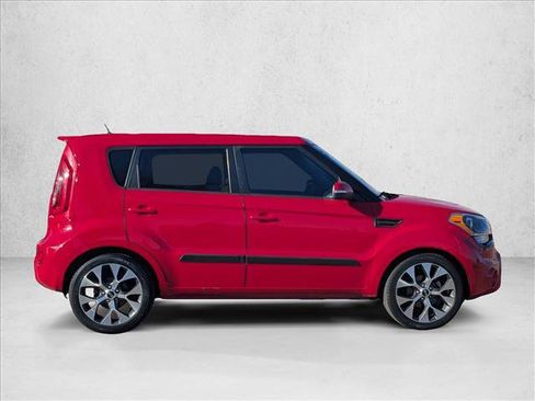 Used 2012 Kia Soul ! w/ Premium Pkg image 3