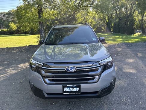 Certified 2025 Subaru Forester Premium image 3