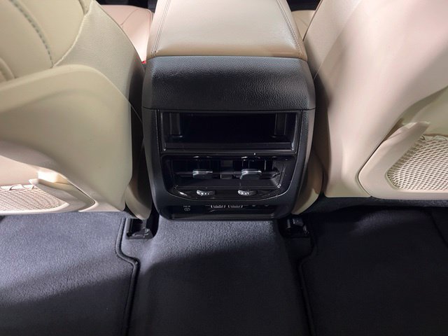 Used 2023 Jeep Grand Cherokee Limited AWD/4WD image 40