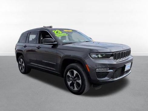 Used 2023 Jeep Grand Cherokee 4WD 4xe w/ Luxury Tech Group II image 3