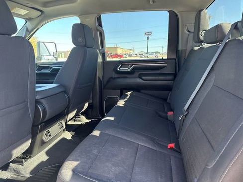 Used 2024 Chevrolet Silverado 2500 LT image 25