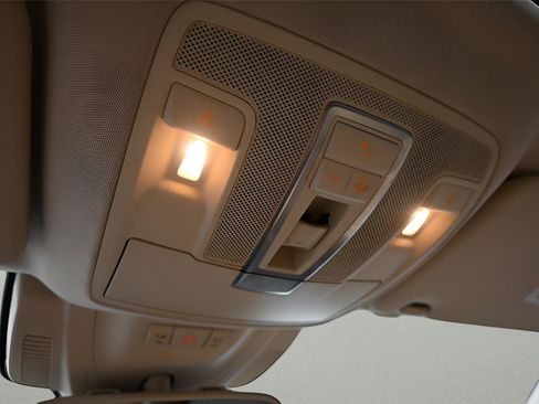 Used 2017 Mercedes-Benz GLE 350 4MATIC w/ Premium 1 Package image 31