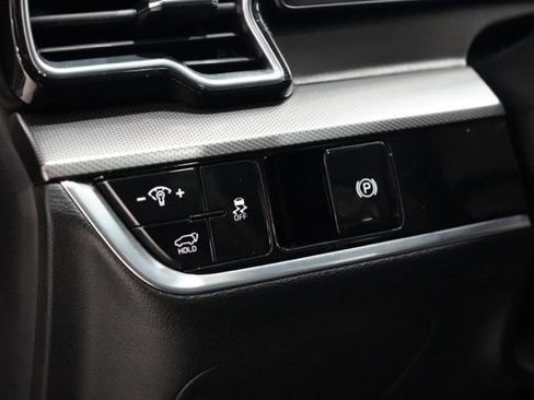 Used 2023 Kia Sportage SX image 22