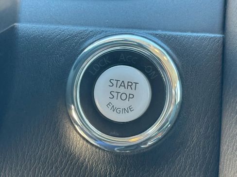 Used 2015 INFINITI QX80 2WD w/ Deluxe Technology Package image 31