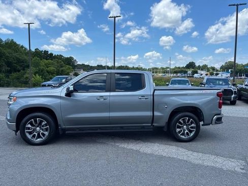 Used 2023 Chevrolet Silverado 1500 LT AWD/4WD image 5