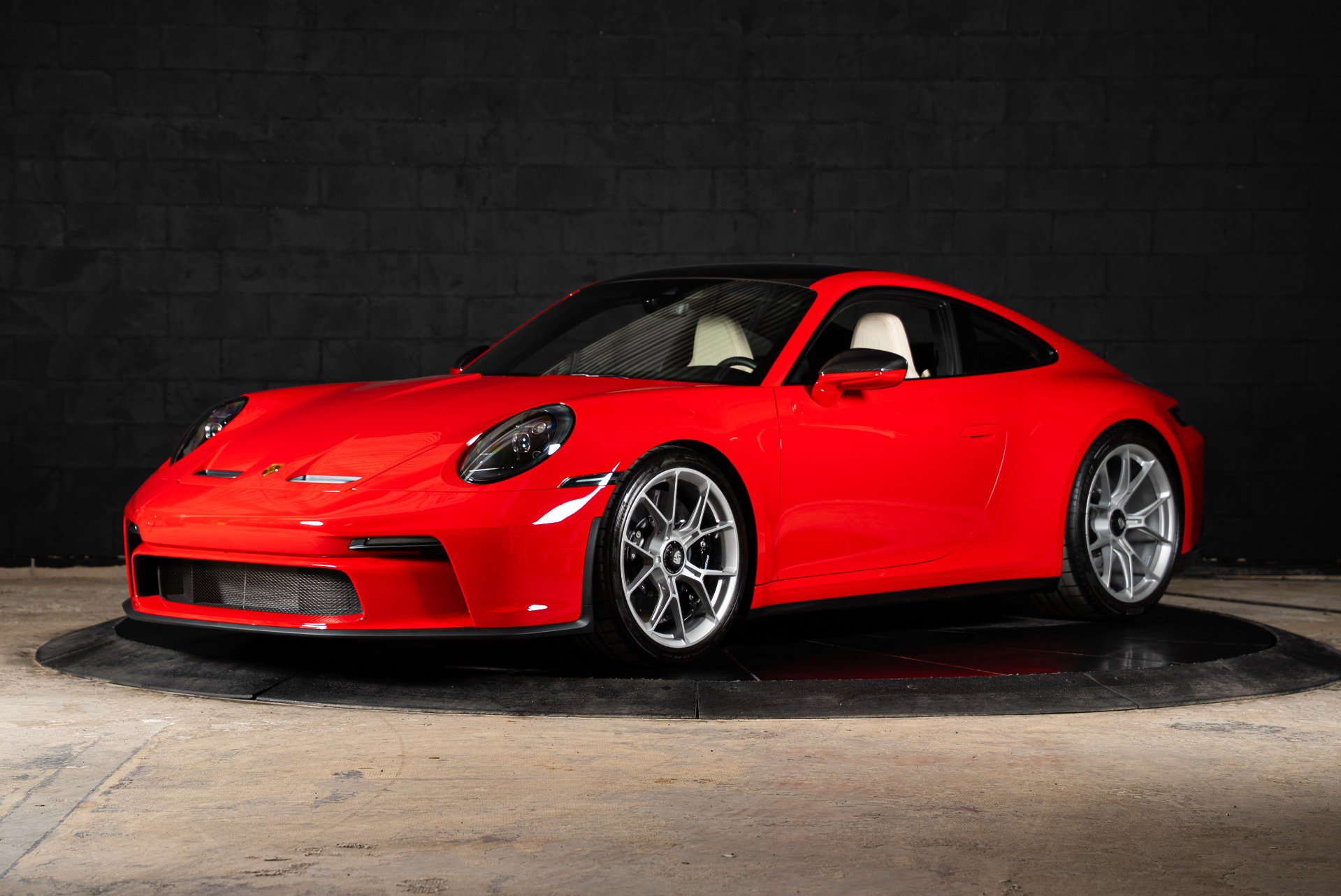 Used 2022 Porsche 911 GT3 RWD image 11