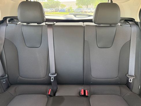 Used 2025 Buick Encore GX Preferred FWD image 39