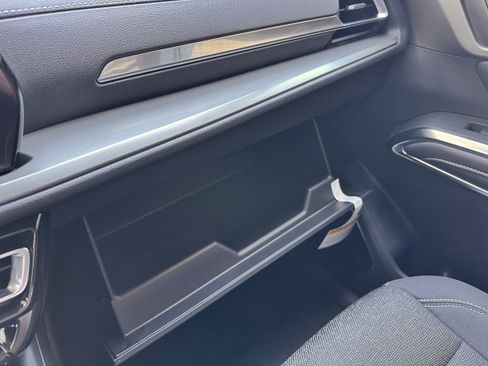 New 2025 Chevrolet Traverse LT w/ Enhanced Driving Package image 19