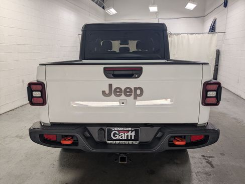 Used 2022 Jeep Gladiator Mojave w/ LED Lighting Group AWD/4WD image 8