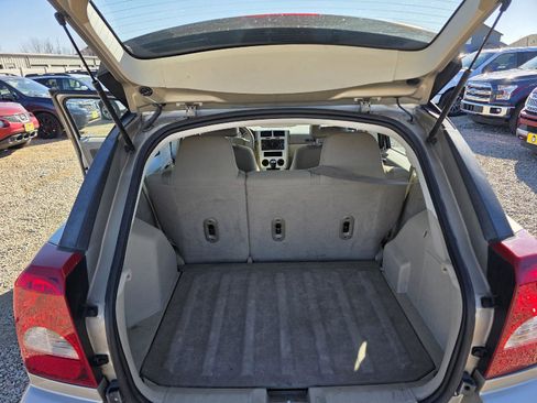 Used 2009 Dodge Caliber SXT w/ Driver Convenience Group FWD image 15