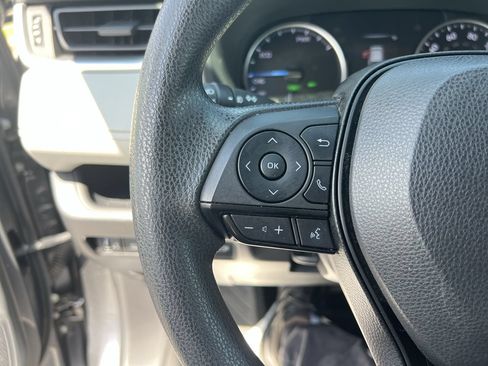 Used 2021 Toyota RAV4 XLE w/ Convenience Package AWD/4WD image 19