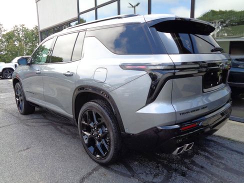 Used 2024 Chevrolet Traverse RS AWD/4WD image 7