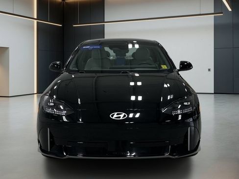 Certified 2023 Hyundai Ioniq 6 SEL RWD image 10