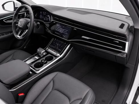 Used 2023 Audi Q7 3.0T Prestige AWD/4WD image 19