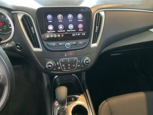 Used 2024 Chevrolet Malibu LT image 12