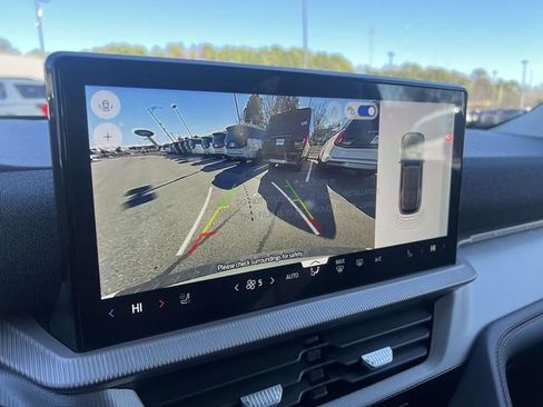 New 2026 Ford Explorer Active w/ Active Comfort Package image 15