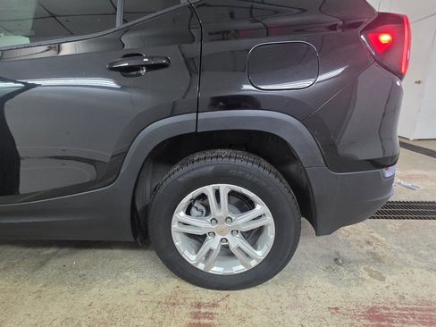 Used 2023 GMC Terrain SLE w/ Driver Convenience Package AWD/4WD image 18