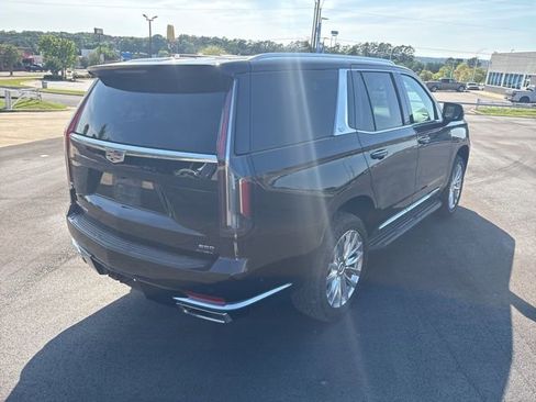 Used 2023 Cadillac Escalade Premium Luxury w/ Performance Package image 7