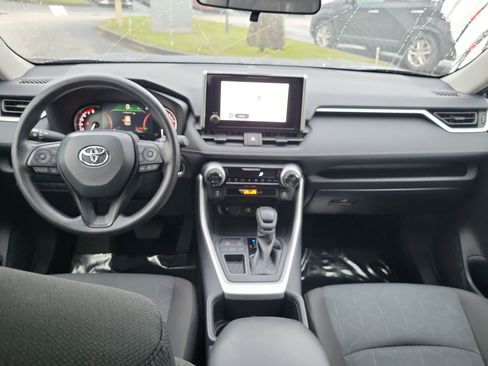 Used 2024 Toyota RAV4 XLE image 10