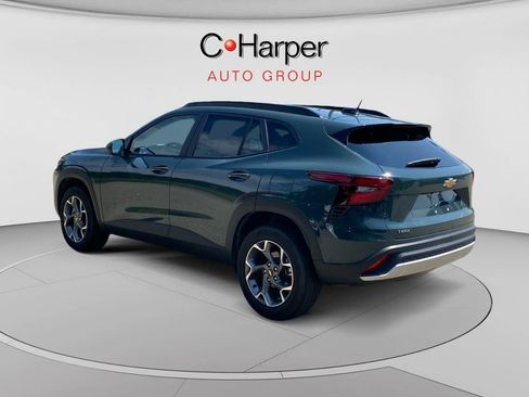 Used 2026 Chevrolet Trax LT FWD image 5