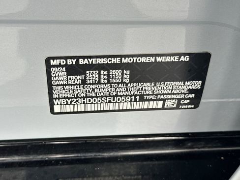 Used 2025 BMW i4 eDrive40 w/ M Sport Package RWD image 34