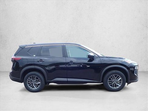 Used 2024 Nissan Rogue S AWD/4WD image 4